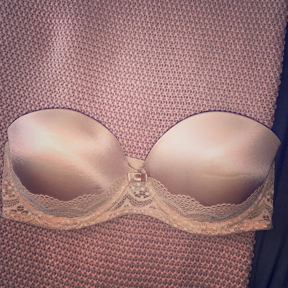 Strapless bra